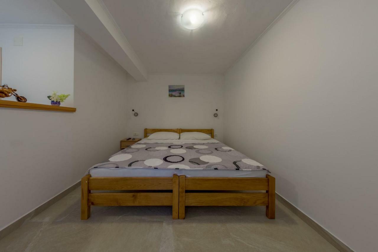Room Nino Skradin Exterior photo